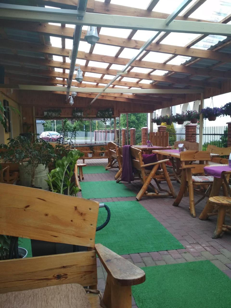 Pensjonat I Restauracja U Zdzicha ロビ エクステリア 写真